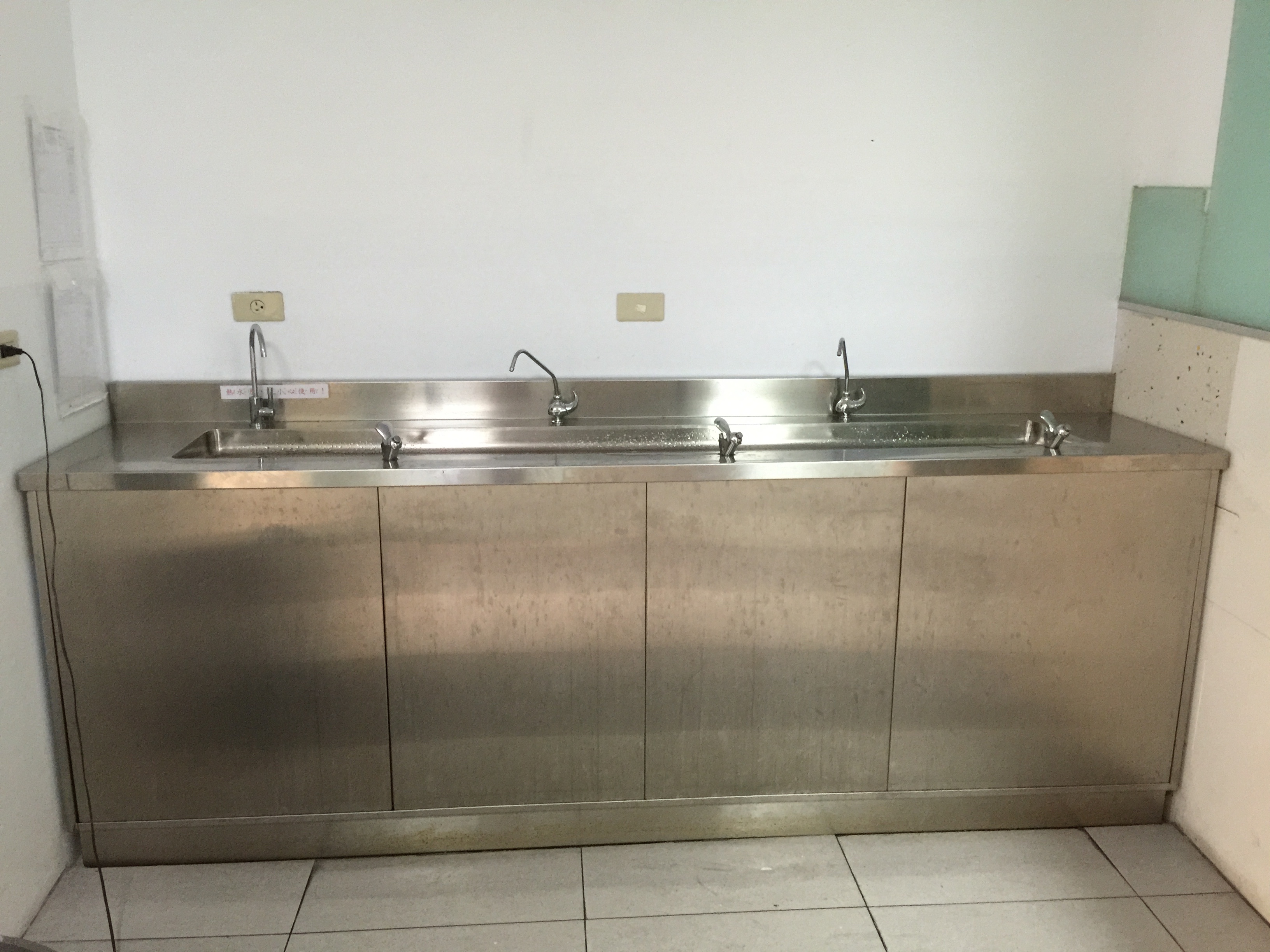 大山淨水葳格高中附設小學迦拿生飲系統3