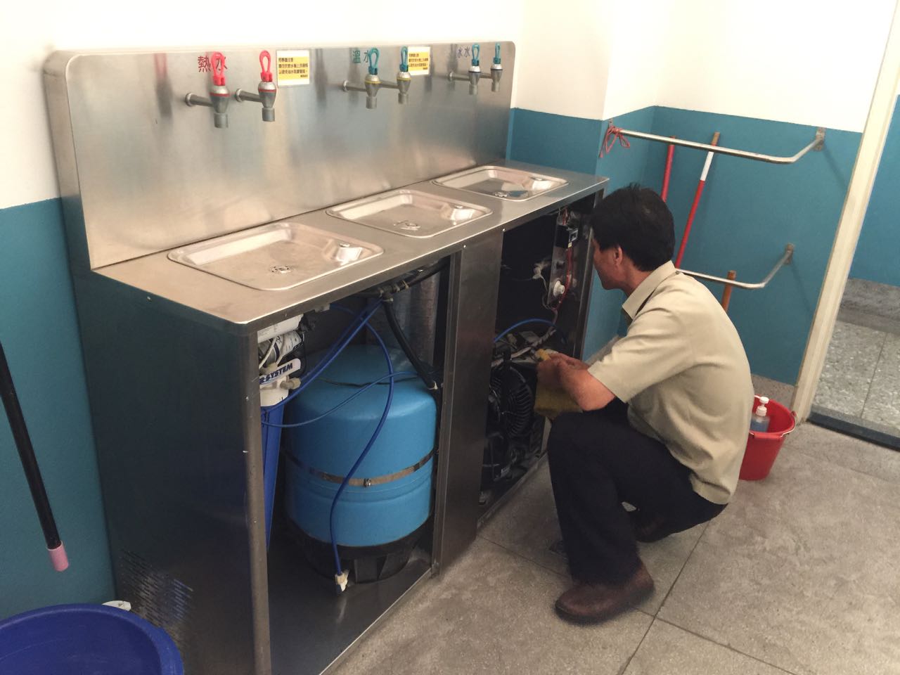 大山淨水曉明女子高級中學迦拿生飲系統