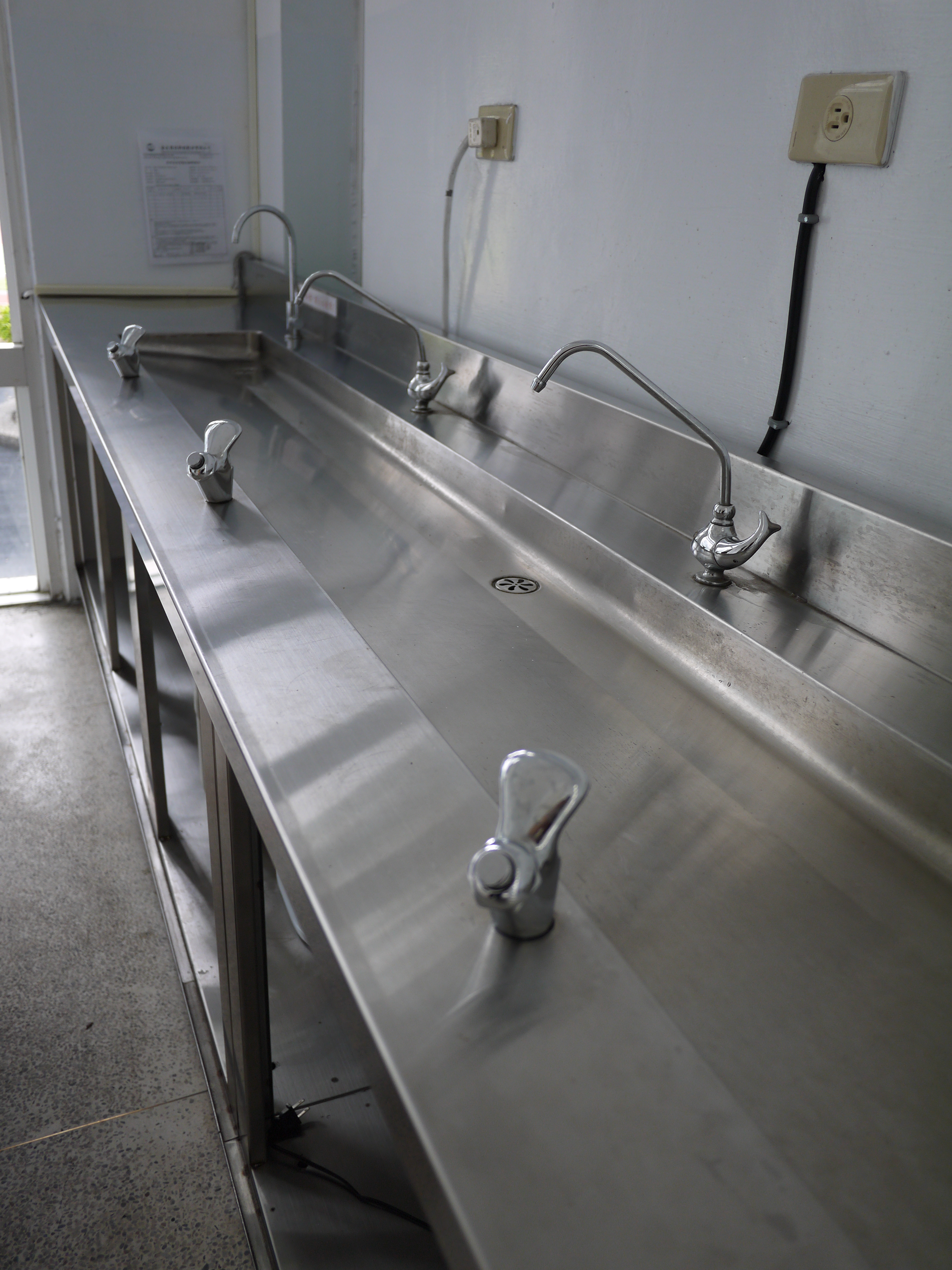 大山淨水葳格高中附設小學迦拿生飲系統1